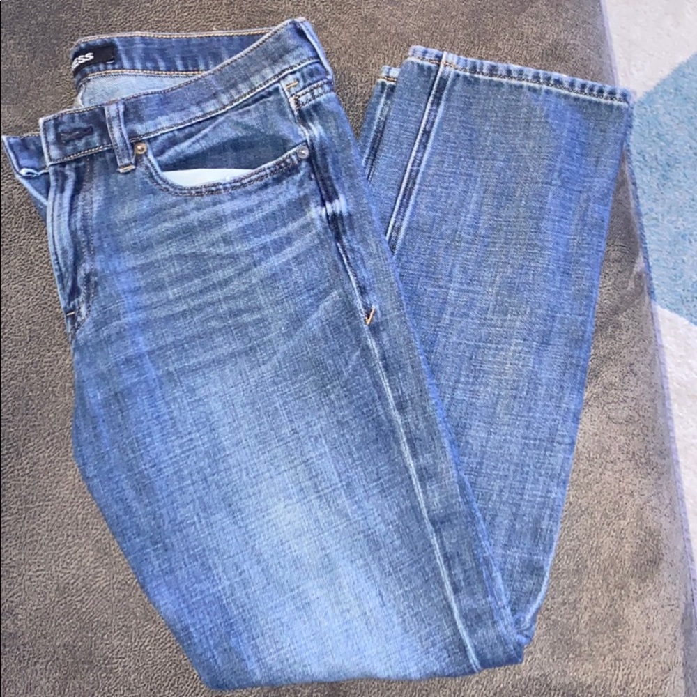 Men’s Express Classic Straight Jeans